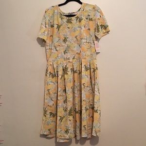 BRAND NEW LuLaRoe Amelia - cute summer dress!